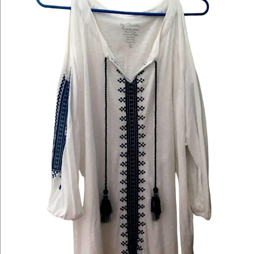 Chico’s Cold Shoulder Embroidered Top Size 2